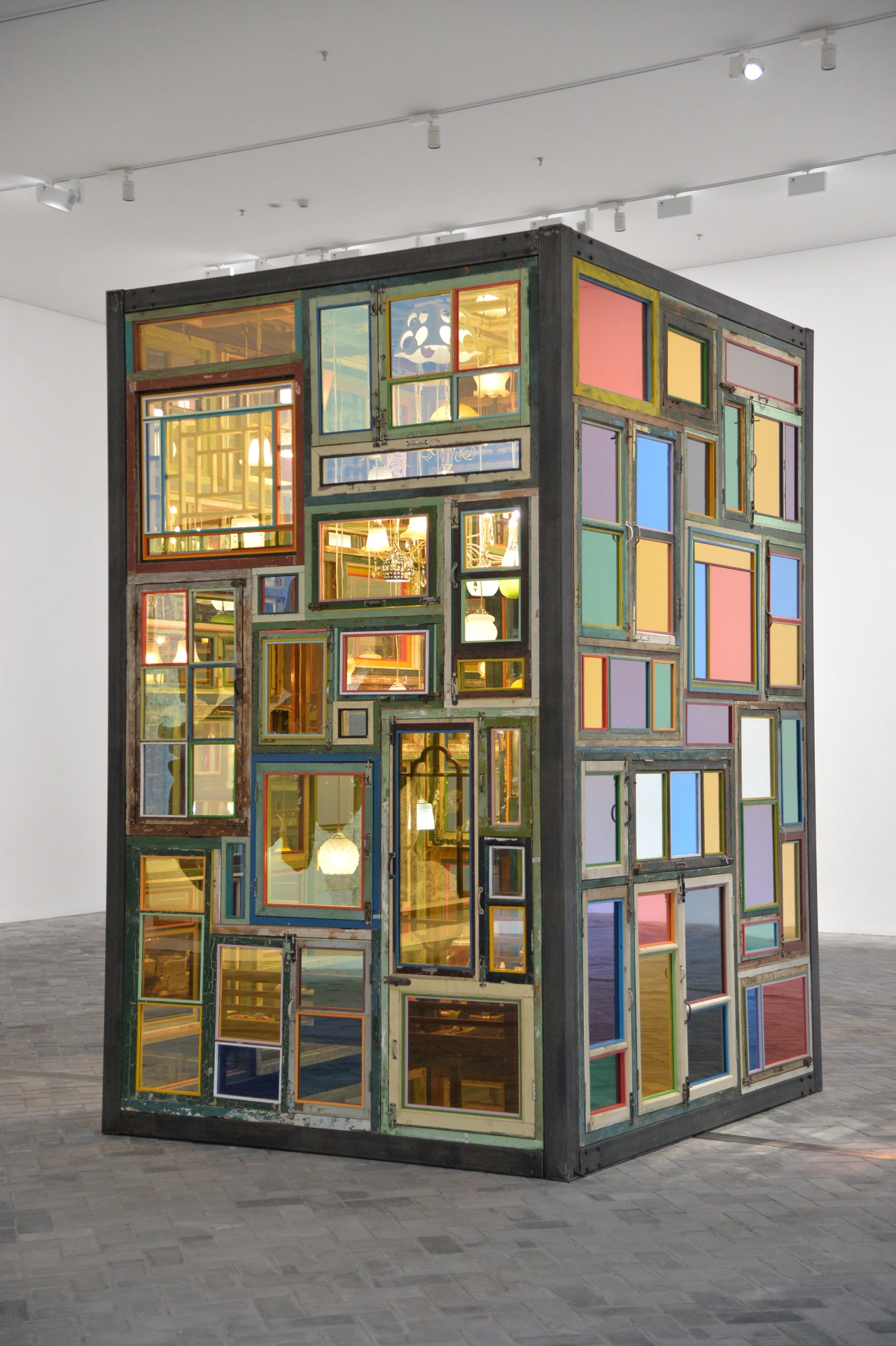 Song Dong: Same Bed Different Dreams No. 32018 installation. © Song Dong, Courtesy of Pace Gallery