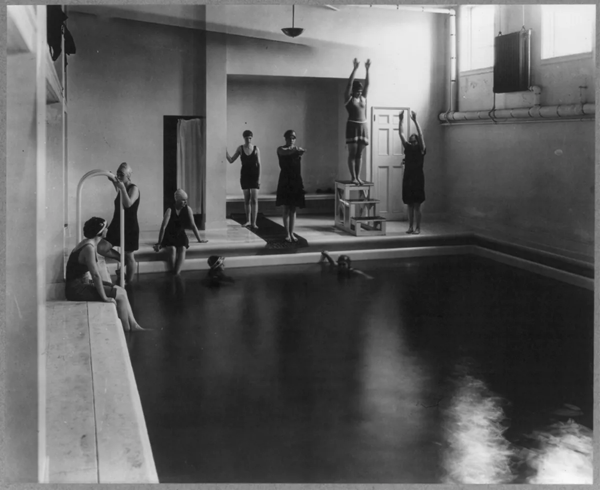 © Library of congress Washington, D.C. Mount Vernon Seminary - girls in swimming pool Contributor Names Johnston, Frances Benjamin, 1864-1952, photographer Created / Published [between 1890 and 1950]